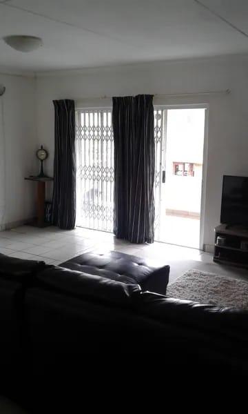 2 Bedroom Property for Sale in Glen Austin Gauteng