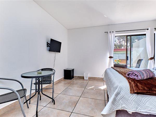 2 Bedroom Property for Sale in Woodmead Gauteng