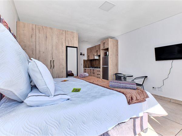 2 Bedroom Property for Sale in Woodmead Gauteng