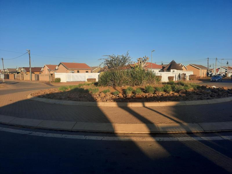 2 Bedroom Property for Sale in Savanna City Gauteng
