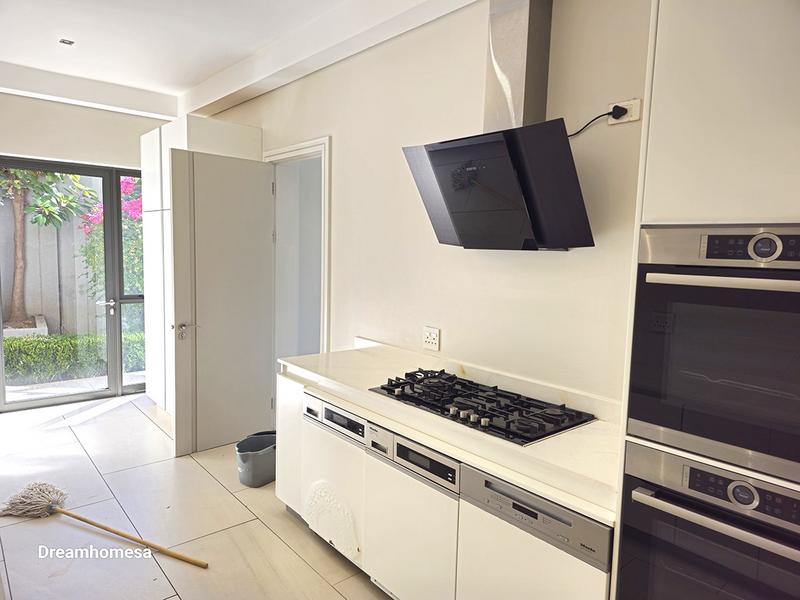 5 Bedroom Property for Sale in Duxberry Gauteng