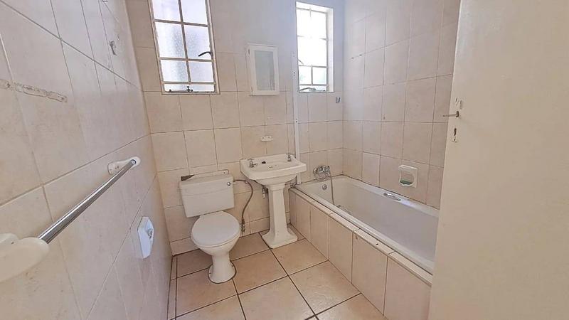 2 Bedroom Property for Sale in New Redruth Gauteng