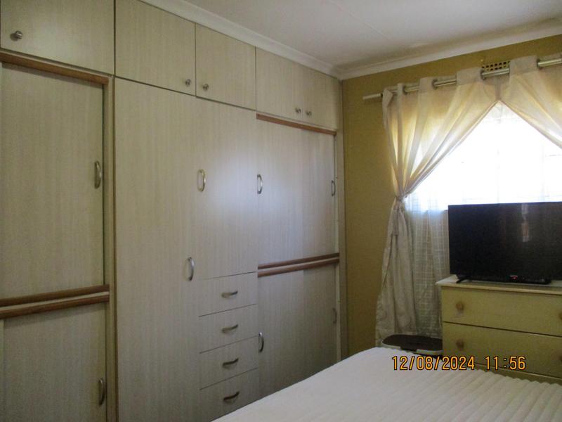 4 Bedroom Property for Sale in Eldorado Park Gauteng