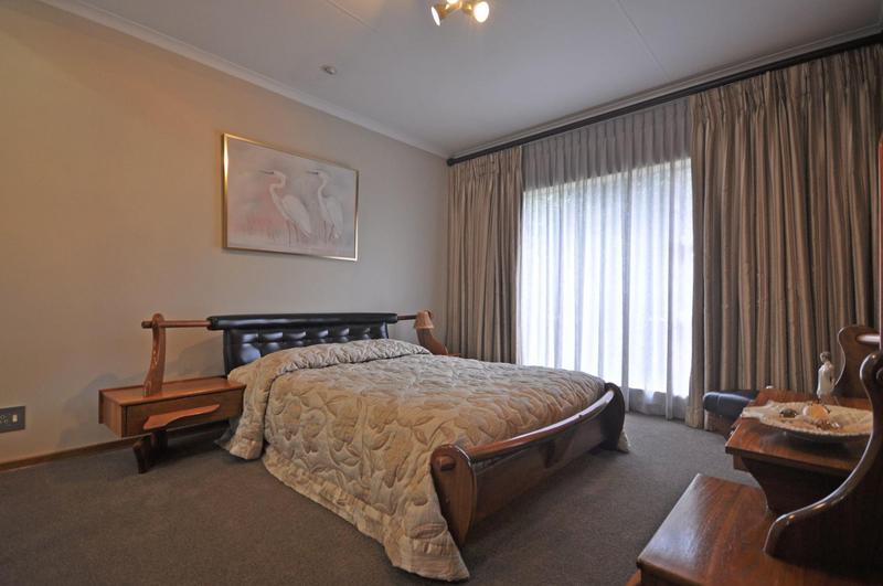 4 Bedroom Property for Sale in Three Rivers East Gauteng