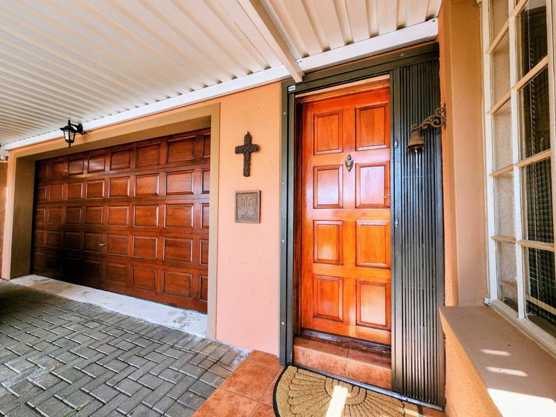 3 Bedroom Property for Sale in Florauna Gauteng