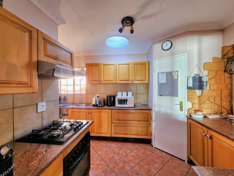 3 Bedroom Property for Sale in Florauna Gauteng