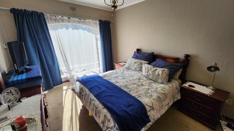 4 Bedroom Property for Sale in Glenvista Gauteng