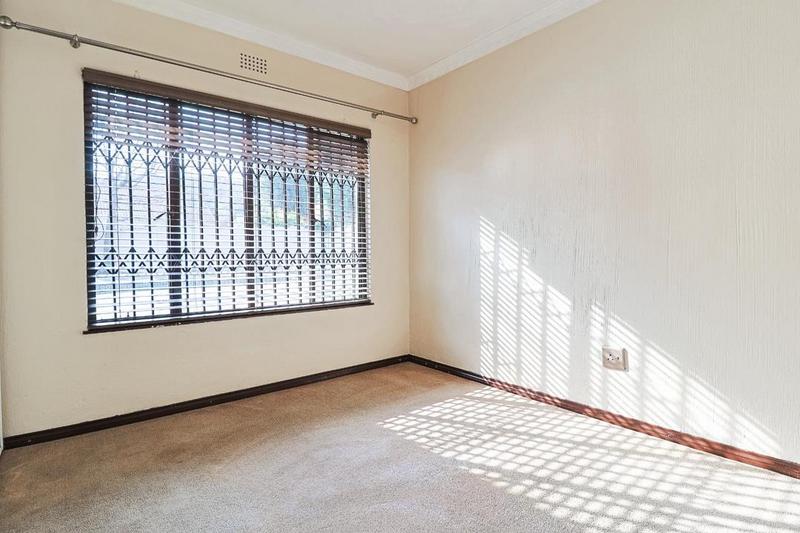 3 Bedroom Property for Sale in Glenvista Gauteng