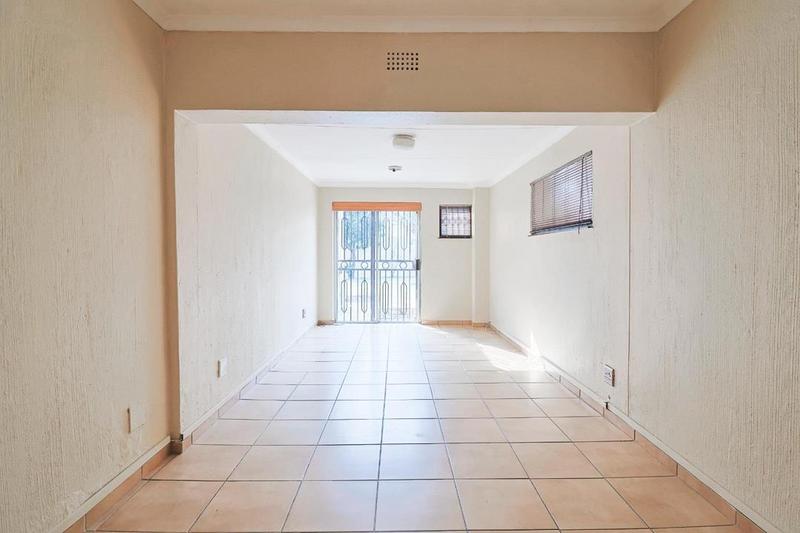 3 Bedroom Property for Sale in Glenvista Gauteng