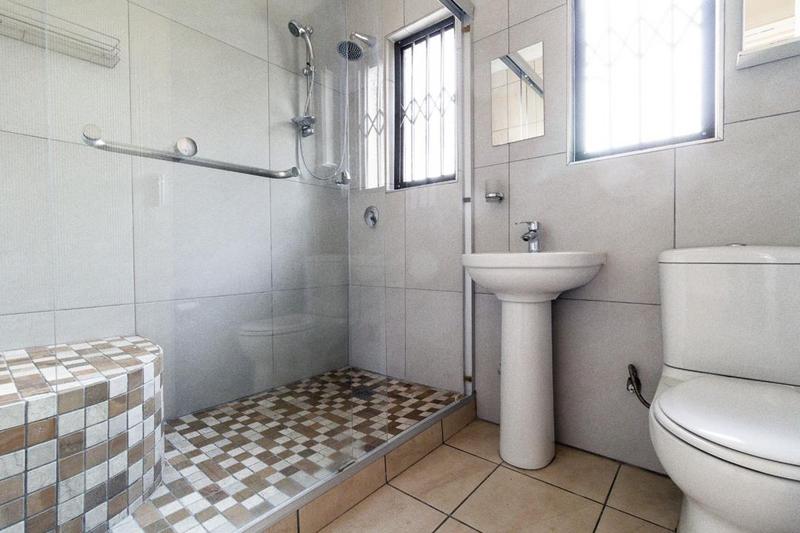 3 Bedroom Property for Sale in Glenvista Gauteng