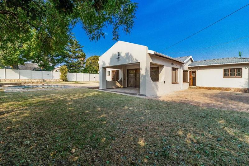 3 Bedroom Property for Sale in Glenvista Gauteng