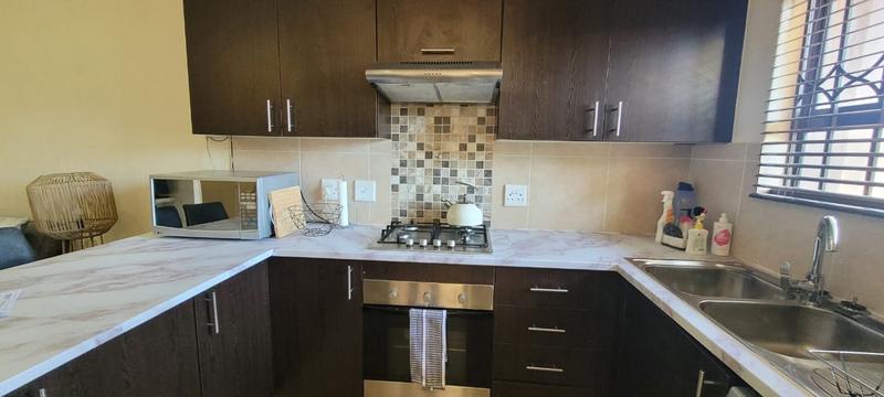 2 Bedroom Property for Sale in Mulbarton Gauteng