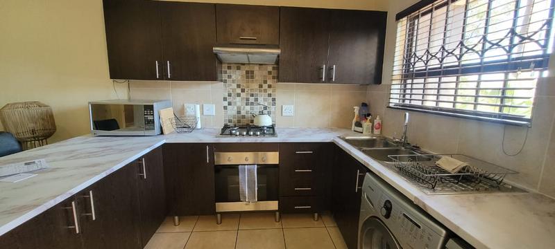 2 Bedroom Property for Sale in Mulbarton Gauteng