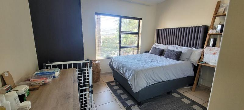 2 Bedroom Property for Sale in Mulbarton Gauteng