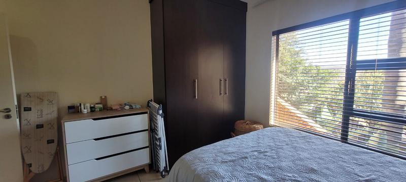 2 Bedroom Property for Sale in Mulbarton Gauteng