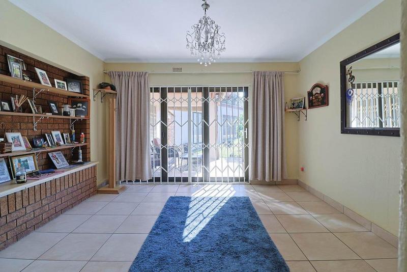 4 Bedroom Property for Sale in Mulbarton Gauteng