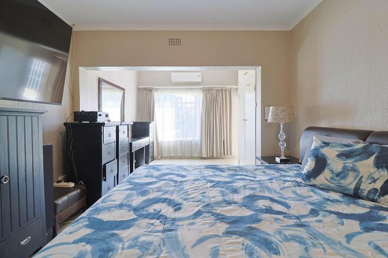 4 Bedroom Property for Sale in Mulbarton Gauteng