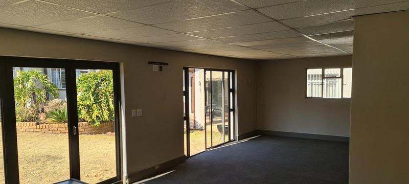 4 Bedroom Property for Sale in Mulbarton Gauteng