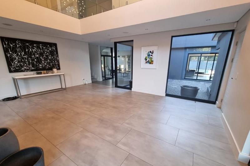 5 Bedroom Property for Sale in Hurlingham Gauteng