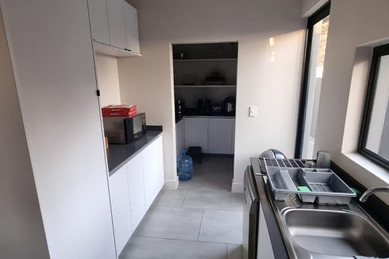 5 Bedroom Property for Sale in Hurlingham Gauteng
