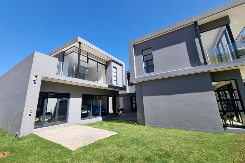5 Bedroom Property for Sale in Hurlingham Gauteng