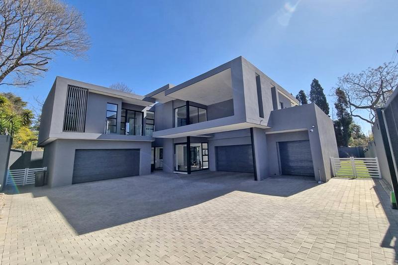 5 Bedroom Property for Sale in Hurlingham Gauteng