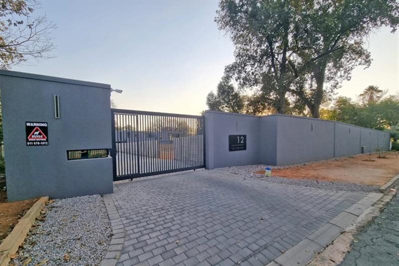 5 Bedroom Property for Sale in Hurlingham Gauteng
