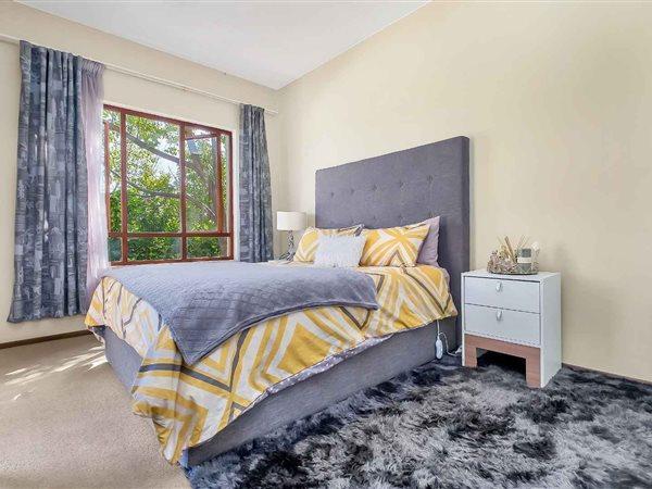 To Let 2 Bedroom Property for Rent in Sunninghill Gauteng