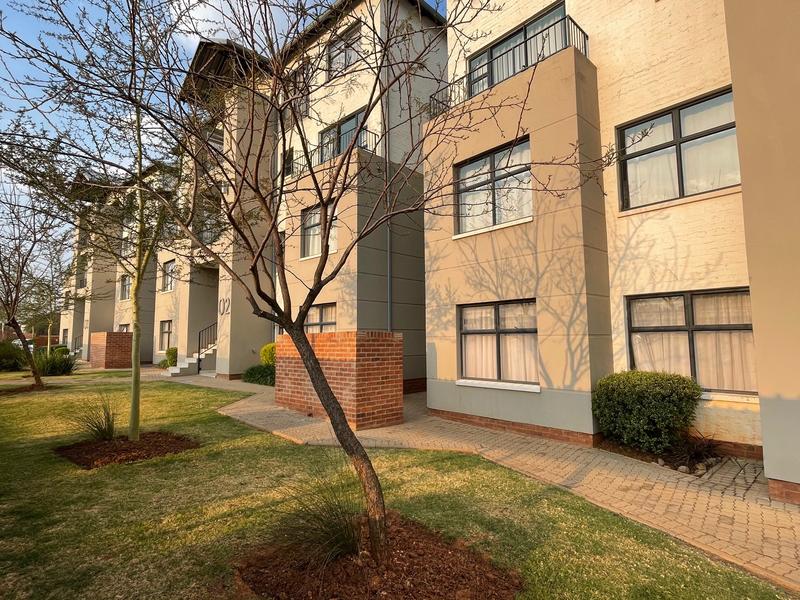 1 Bedroom Property for Sale in Wilgeheuwel Gauteng