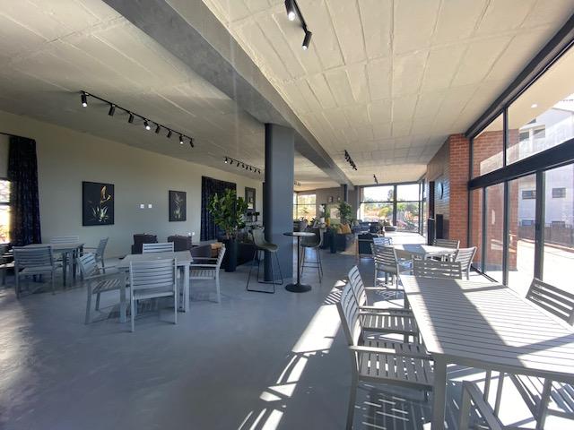 1 Bedroom Property for Sale in Wilgeheuwel Gauteng