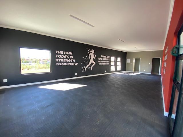 1 Bedroom Property for Sale in Wilgeheuwel Gauteng