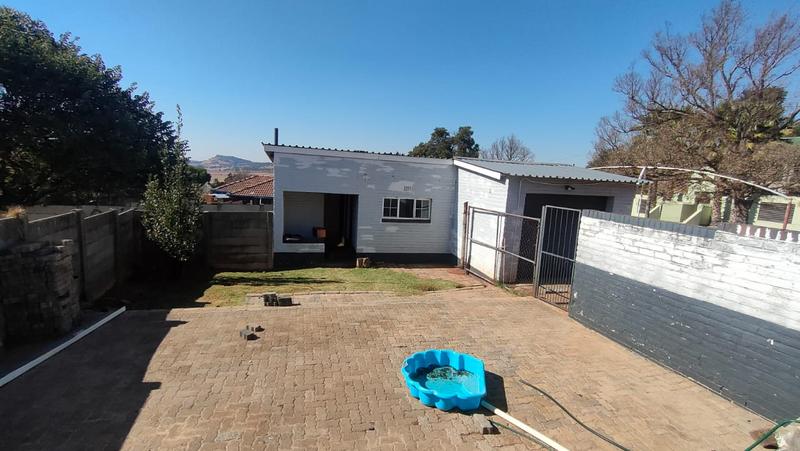 To Let 3 Bedroom Property for Rent in Hillshaven Gauteng