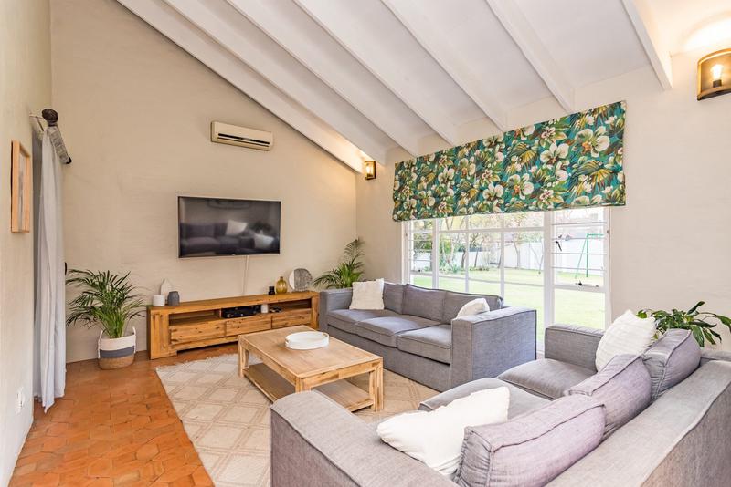 4 Bedroom Property for Sale in Magaliessig Gauteng