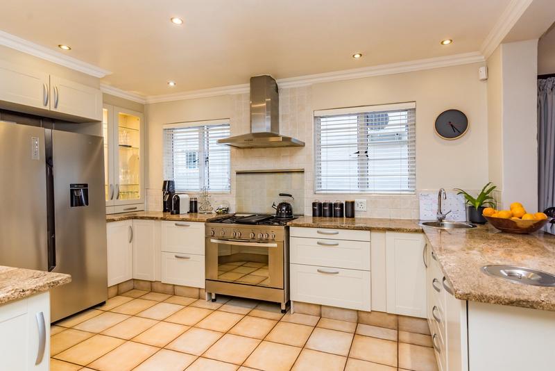 4 Bedroom Property for Sale in Magaliessig Gauteng