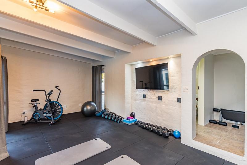 4 Bedroom Property for Sale in Magaliessig Gauteng