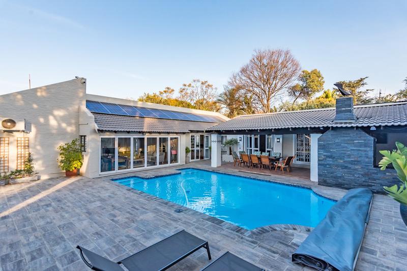 4 Bedroom Property for Sale in Magaliessig Gauteng