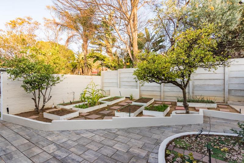 4 Bedroom Property for Sale in Magaliessig Gauteng
