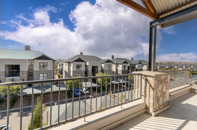 2 Bedroom Property for Sale in The Polofields Gauteng
