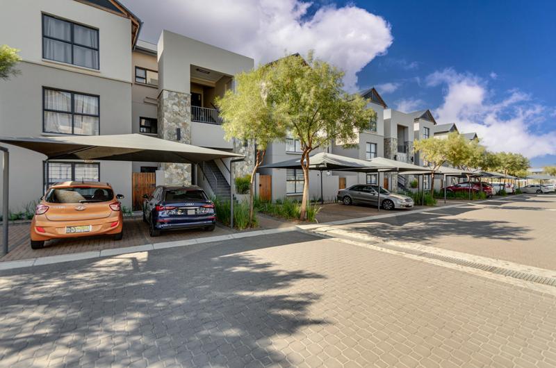 2 Bedroom Property for Sale in The Polofields Gauteng