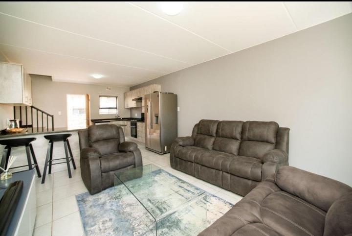 3 Bedroom Property for Sale in Brentwood Gauteng