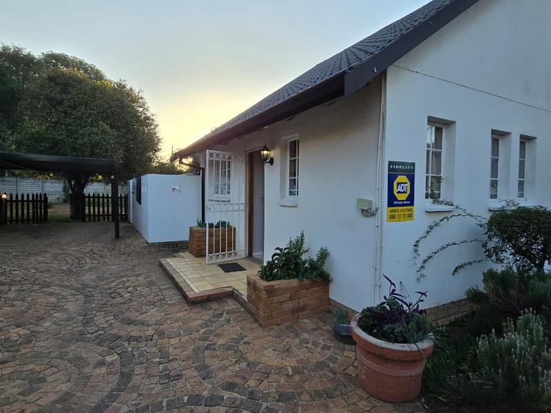 To Let 3 Bedroom Property for Rent in Bloubosrand Gauteng