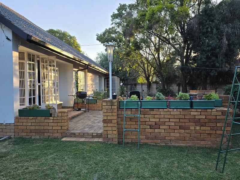 To Let 3 Bedroom Property for Rent in Bloubosrand Gauteng