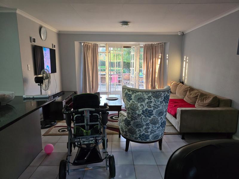 To Let 3 Bedroom Property for Rent in Bloubosrand Gauteng