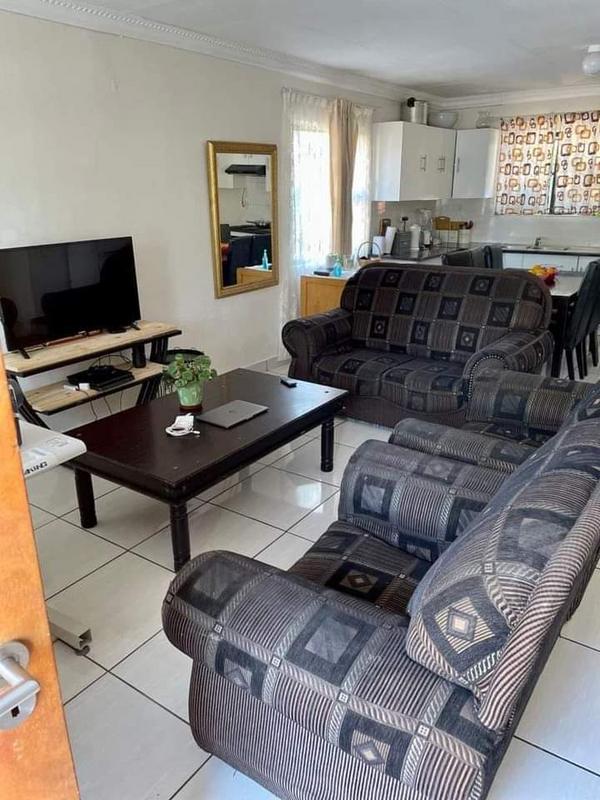 6 Bedroom Property for Sale in Bloubosrand Gauteng