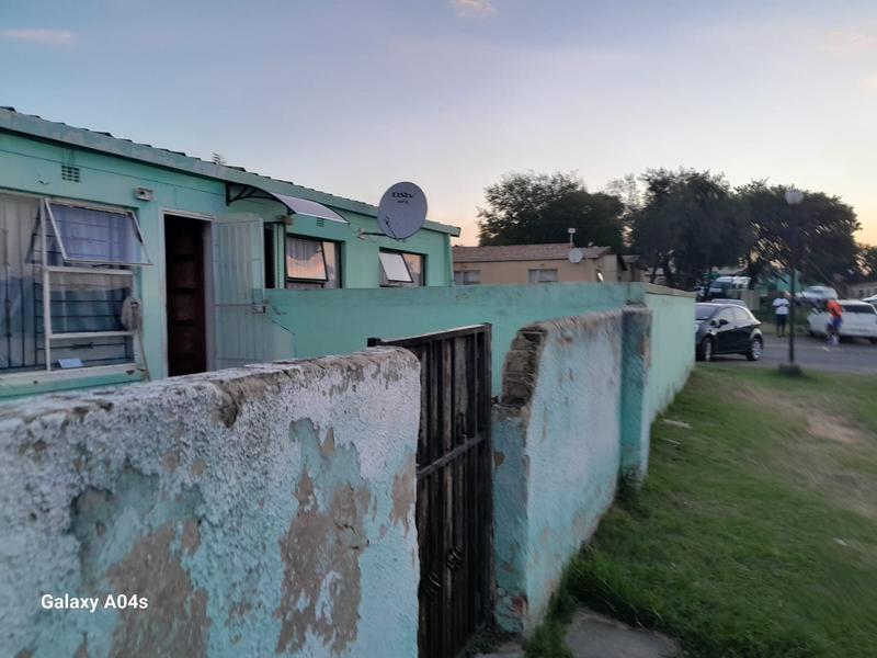 2 Bedroom Property for Sale in Bloubosrand Gauteng