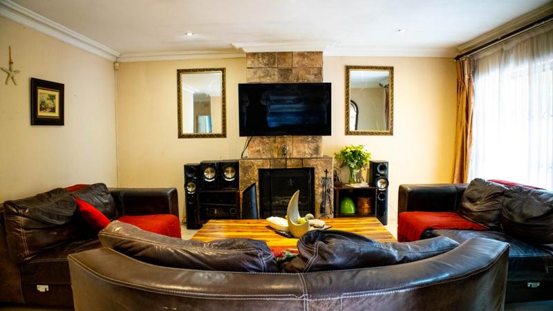 3 Bedroom Property for Sale in Bromhof Gauteng