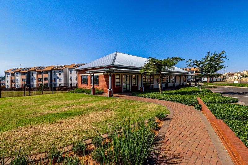 2 Bedroom Property for Sale in Noordwyk Gauteng