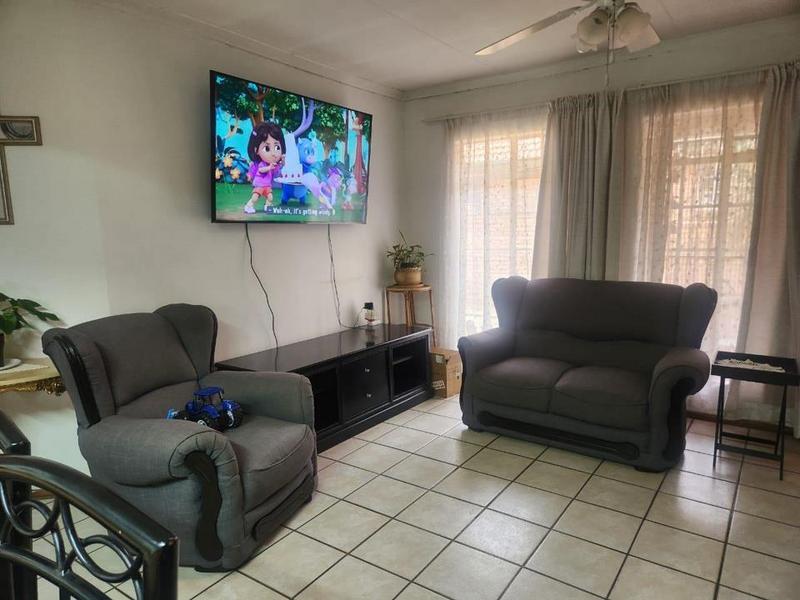 3 Bedroom Property for Sale in Castleview Gauteng