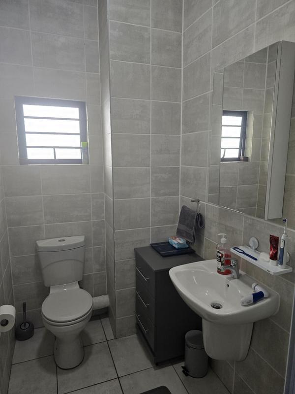 1 Bedroom Property for Sale in Linbro Park Gauteng