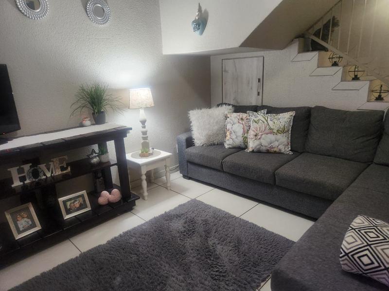 2 Bedroom Property for Sale in Florentia Gauteng